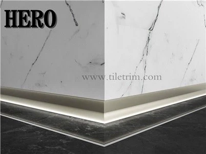 Muur aluminium plint