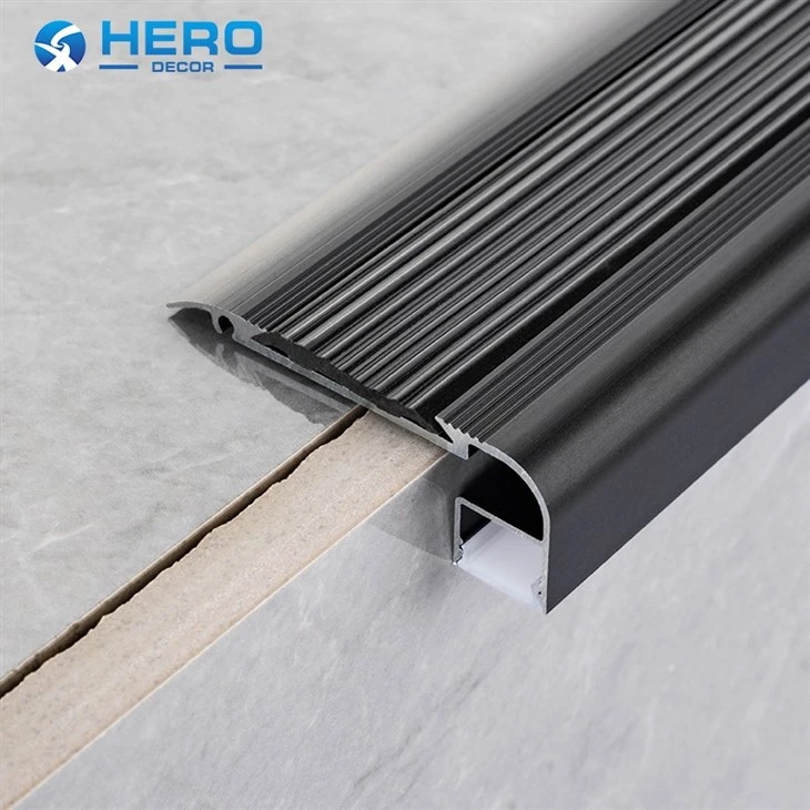Aluminium And Rubber Stair Nosing high quality